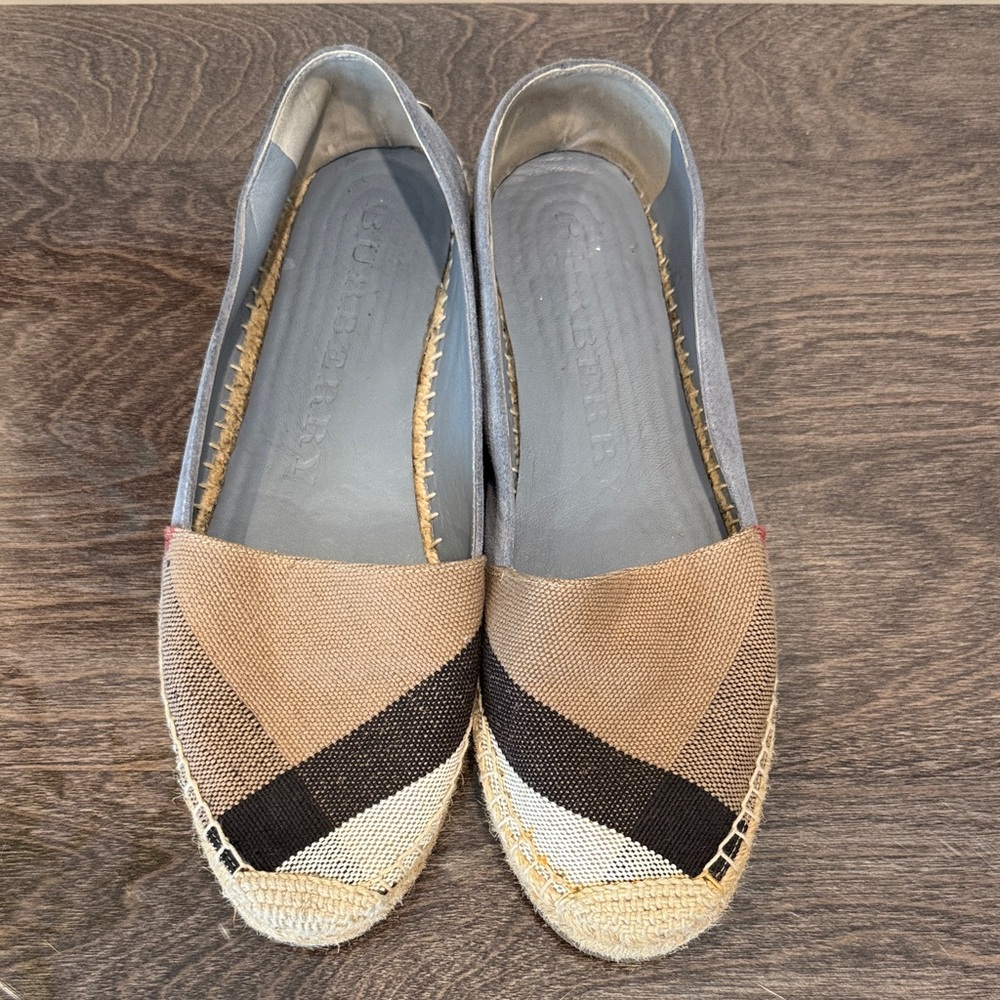 Burberry Women's Espadrille Flats - Grey-Tan and Black. Authentic. Size 39